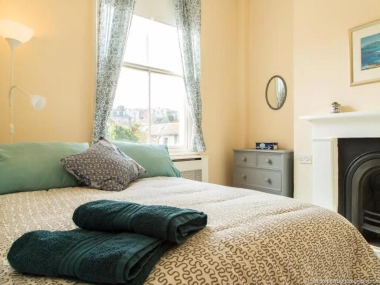 Classic Victorian House Sleeps 8 In East Brighton Apartment