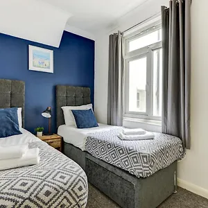 Apartment 2 Bedroom - Queens Square Flat 1, Brighton